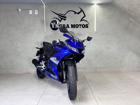 YAMAHA YZF R-15 155 ABS