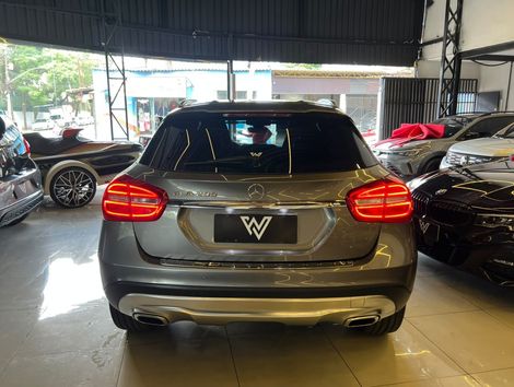 Mercedes GLA-200 Vision 1.6/1.6 TB 16V Flex Aut.