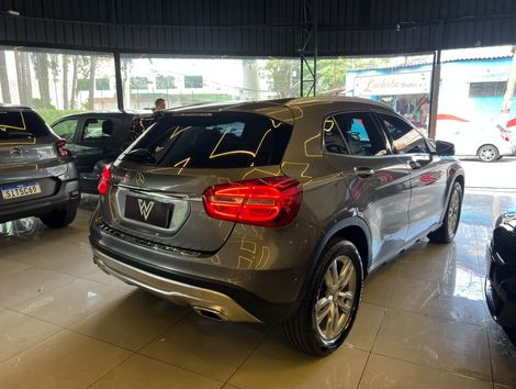 Mercedes GLA-200 Vision 1.6/1.6 TB 16V Flex Aut.