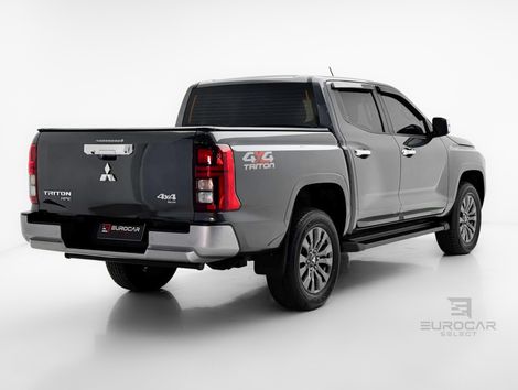 Mitsubishi Triton HPE 2.4 CD 4x4 TB Diesel Aut.
