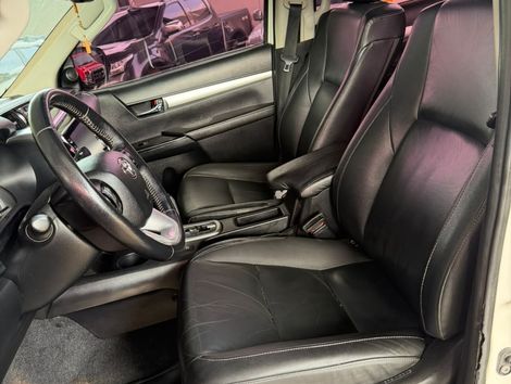 Toyota Hilux CD SRV 4x4 2.8 TDI Diesel Aut.