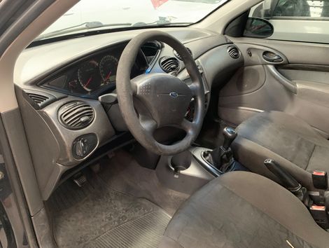 Ford Focus 1.6 S/SE/SE Plus Flex 8V/16V  5p
