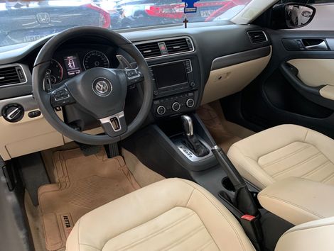 VolksWagen JETTA Highline 2.0 TSI 16V 4p Tiptronic