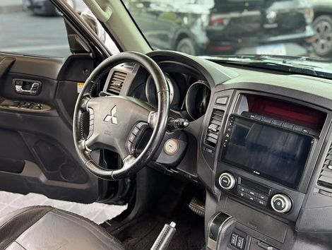 Mitsubishi Pajero HPE Full 3.2 4x4 T.I.Dies. 5p Aut