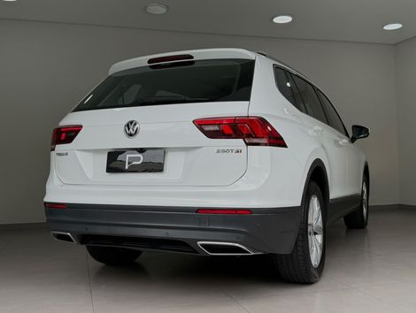VolksWagen TIGUAN Allspac Comf 250 TSI 1.4 Flex