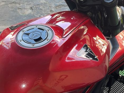 TRIUMPH STREET TRIPLE 765 RS