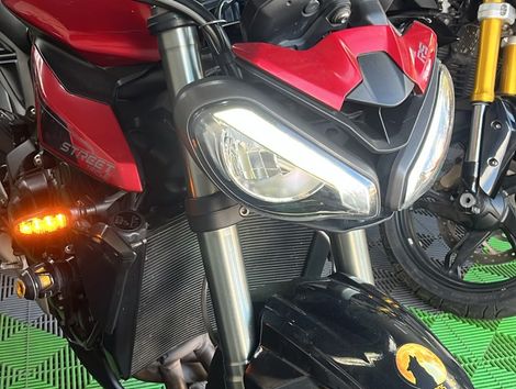 TRIUMPH STREET TRIPLE 765 RS
