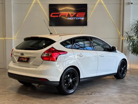 Ford Focus 2.0 16V/SE/SE Plus Flex 5p Aut.