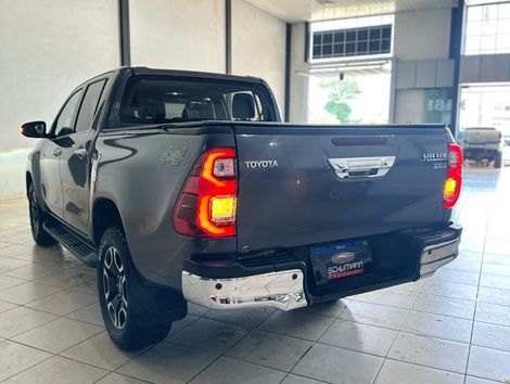 Toyota Hilux CD SRX 4x4 2.8 TDI 16V Diesel Aut.
