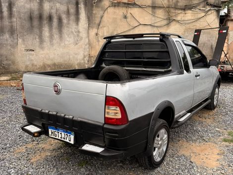 Fiat Strada Trekking 1.8 mpi Flex 8V CE