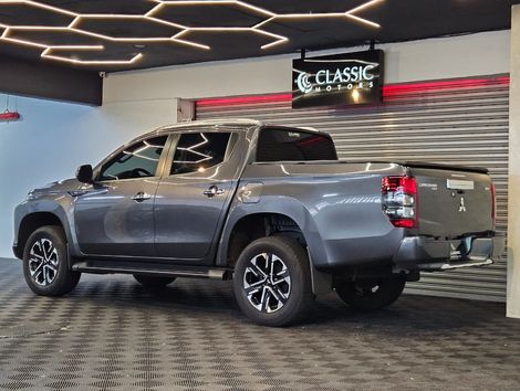 Mitsubishi Triton HPE-S 2.4 CD 4x4 TB Diesel Aut.