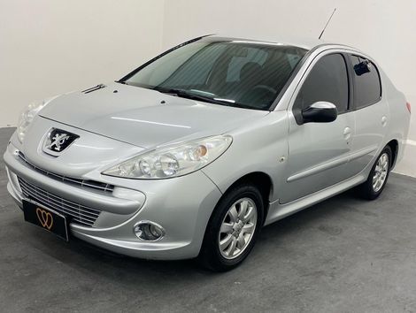 Peugeot 207 Sedan Passion XR 1.4 Flex 8V 4p