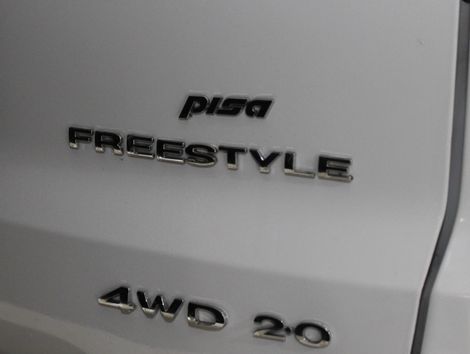Ford EcoSport FREESTYLE 2.0 16V 4WD Flex 5p