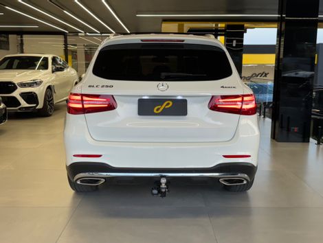 Mercedes GLC 250 Sport 4MATIC 2.0 TB 16V Aut.