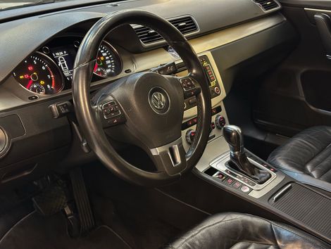 VolksWagen Passat TB 2.0 FSI/TSI 211cv Tiptronic 4p