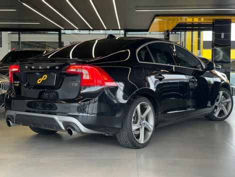 Volvo S60 T-5 R-DESIGN 2.0 240cv 4p