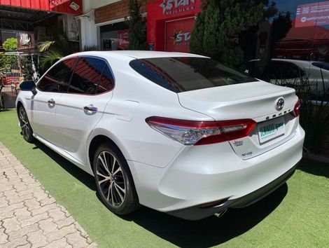Toyota Camry XLE 3.5 24V Aut.