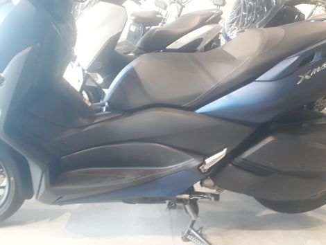 YAMAHA XMAX