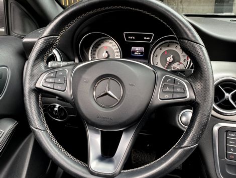 Mercedes GLA 250 Enduro 2.0 TB 16V 211cv Aut.
