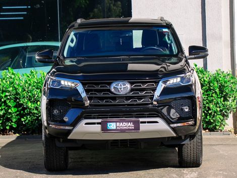 Toyota Hilux SW4 SRV 4x2 2.7 Flex 16V Aut.