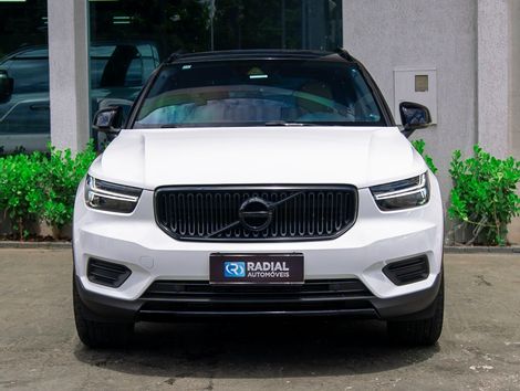 Volvo XC 40 T-5 MOMENTUM 2.0 252cv AWD