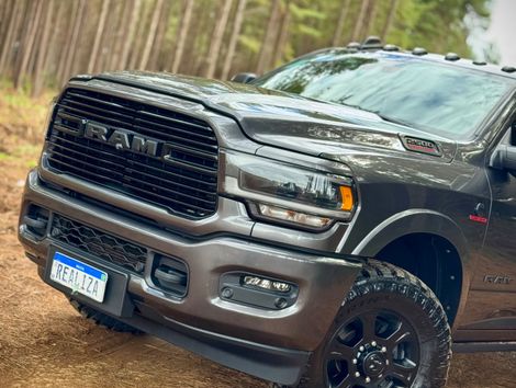 RAM 2500 LARAM. 6.7 NIGHT ED. TB CD 4x4 Die.