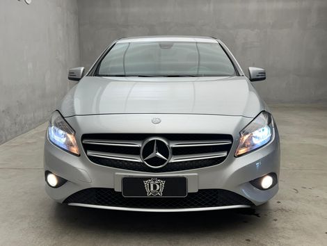 Mercedes Classe A 200 1.6 TB 16V Style 156cv Aut.