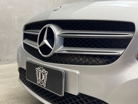 Mercedes Classe A 200 1.6 TB 16V Style 156cv Aut.