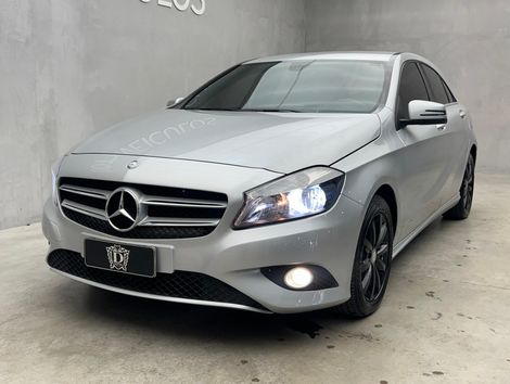 Mercedes Classe A 200 1.6 TB 16V Style 156cv Aut.
