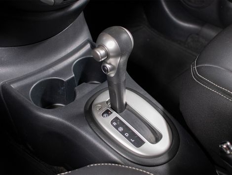 Nissan VERSA SV 1.6 16V FlexStart 4p Aut.