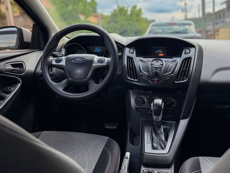 Ford Focus Sedan 2.0 16V/2.0 16V Flex 4p Aut.