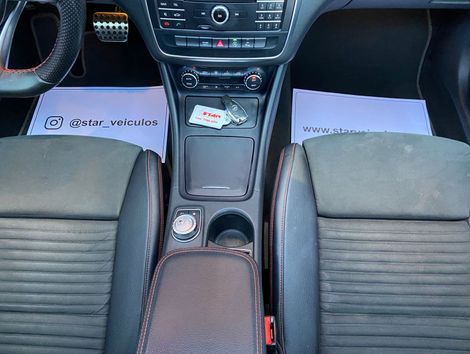 Mercedes GLA 250 Sport 2.0 TB 16V 4x2  211cv Aut.