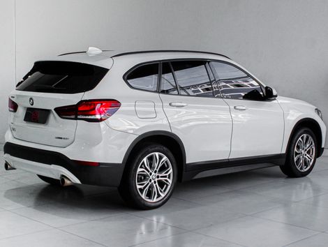BMW X1 SDRIVE 20i X-Line 2.0 TB Active Flex
