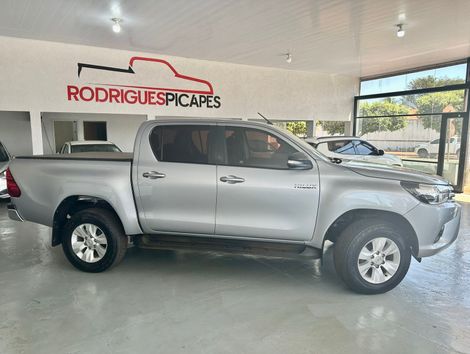 Toyota Hilux CD SR 4x2 2.7 16V/2.7 Flex Aut.
