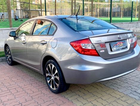 Honda Civic Sedan LXR 2.0 Flexone 16V Aut. 4p