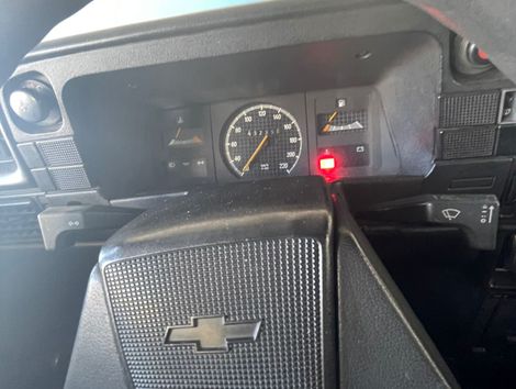 Chevrolet Ipanema GL 1.8 MPFI / EFI /SL 4p