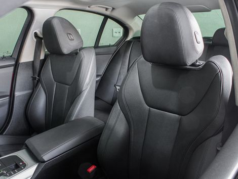 BMW 320iA 2.0 TB M Sport A.Flex/M.Sport 4p