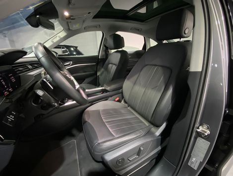 Audi E-TRON Sportback Perf. Aut. (Elétrico)