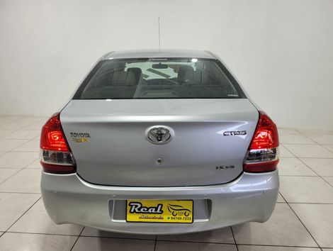 Toyota ETIOS XS Sedan1.5 Flex 16V 4p Mec.