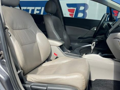 Honda Civic Sedan LXR 2.0 Flexone 16V Aut. 4p
