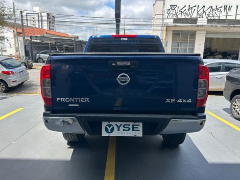 NISSAN 2.3 16V TURBO DIESEL XE CD 4X4 AUTOMÁTICO