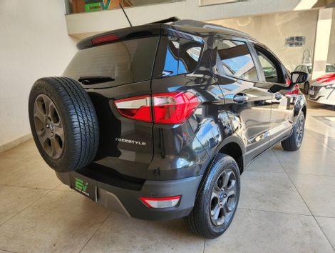 Ford EcoSport FREESTYLE 1.5 12V Flex 5p Aut.