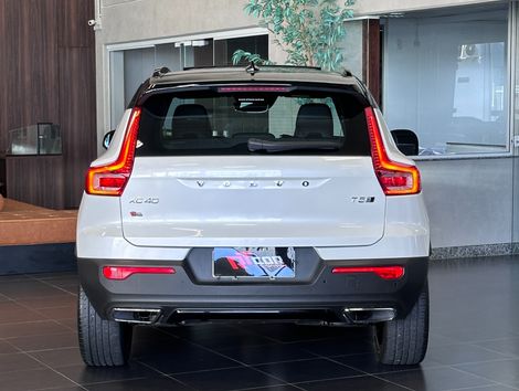 Volvo XC 40 T-5 R-DESIGN 2.0 252cv AWD