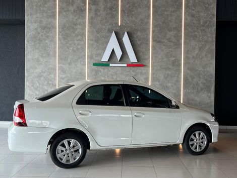 Toyota ETIOS X Plus Sedan 1.5 Flex 16V 4p Aut.