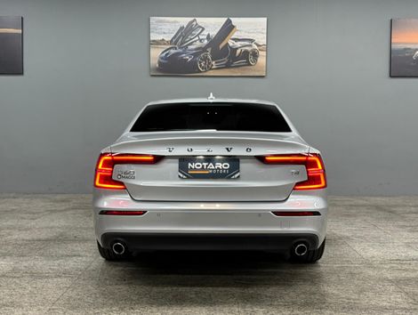 Volvo S60 T-4 MOMENTUM 2.0 190cv 4p