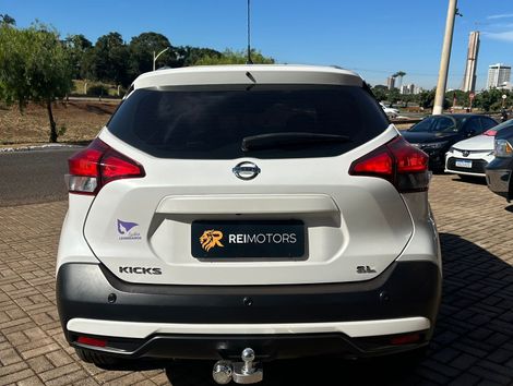 Nissan KICKS SL 1.6 16V FlexStar 5p Aut.