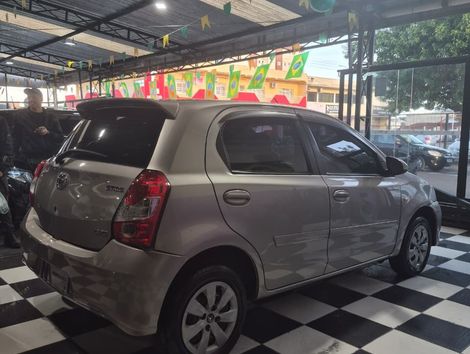 Toyota ETIOS XS 1.5 Flex 16V 5p Aut.