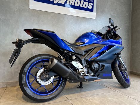 YAMAHA YZF R-3 321/ABS