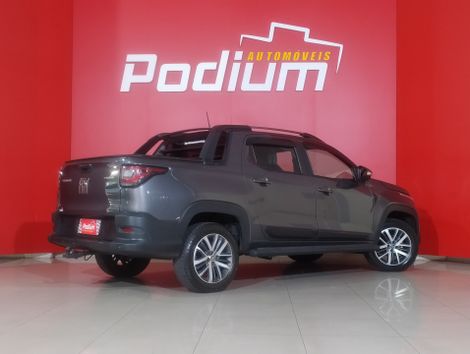 Fiat Strada Volcano 1.3 Flex 8V CD