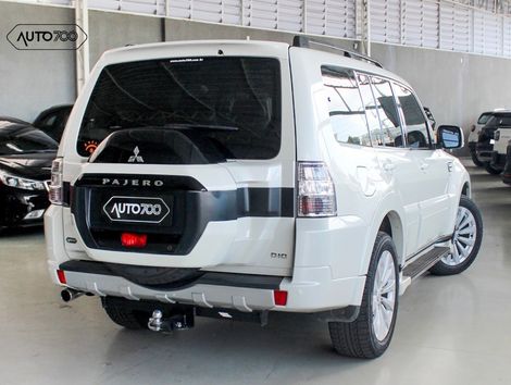 Mitsubishi Pajero HPE Full 3.2 4x4 T.I.Dies. 5p Aut